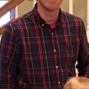 Men’s American Eagle Outfitters—Plaid Button Down